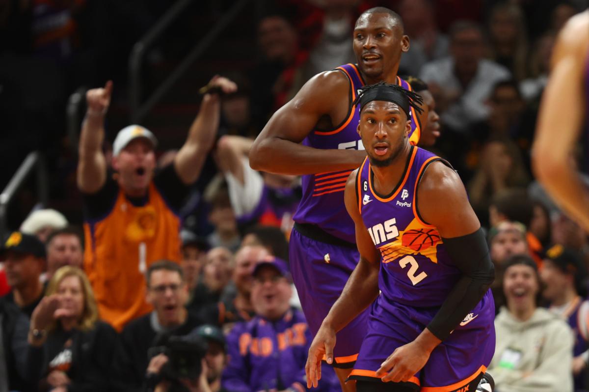 Suns will rely on their role players to carry the load without Devin Booker.